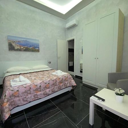 Savastano House Hotel Naples Luaran gambar