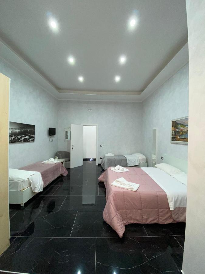 Savastano House Hotel Naples Luaran gambar