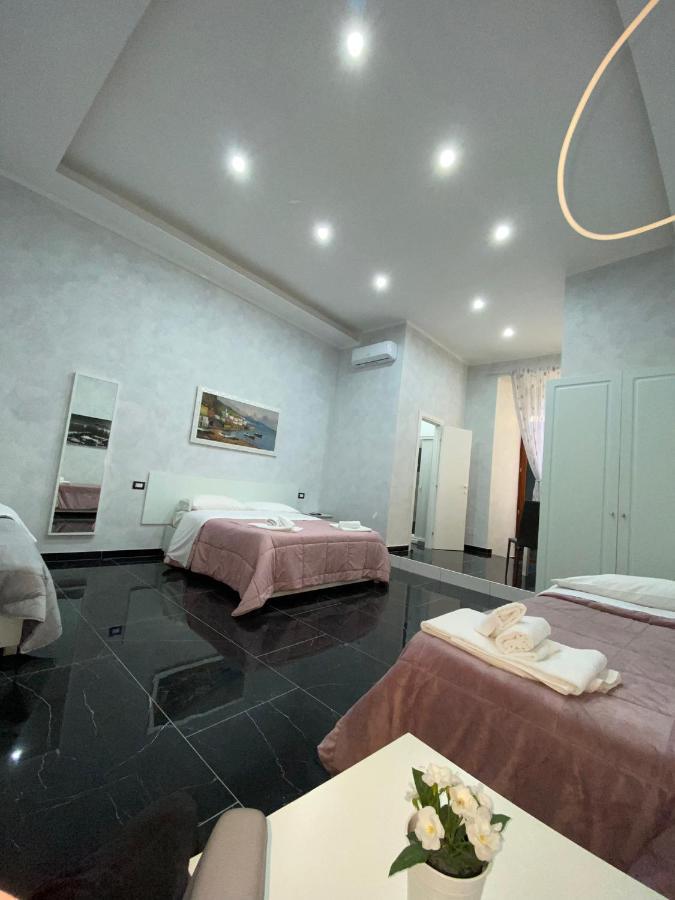 Savastano House Hotel Naples Luaran gambar