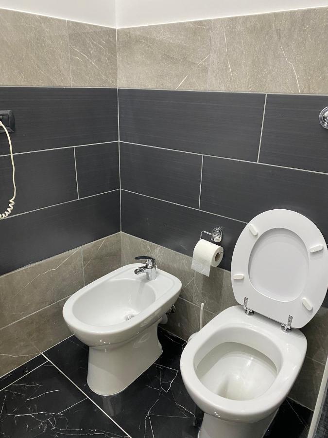 Savastano House Hotel Naples Luaran gambar