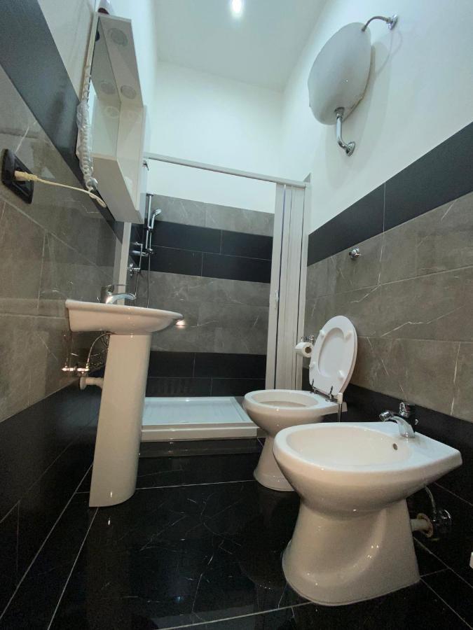 Savastano House Hotel Naples Luaran gambar