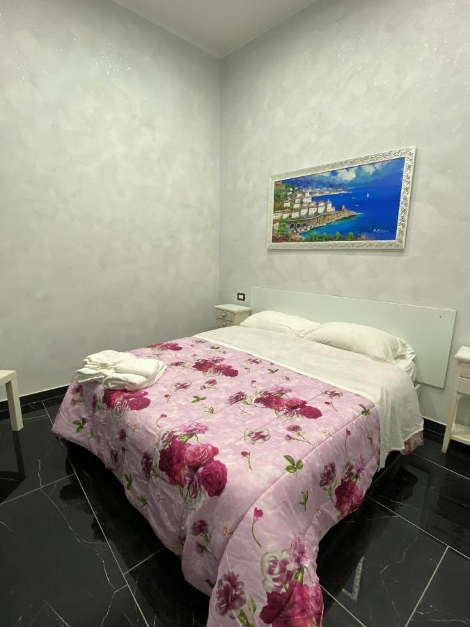 Savastano House Hotel Naples Luaran gambar