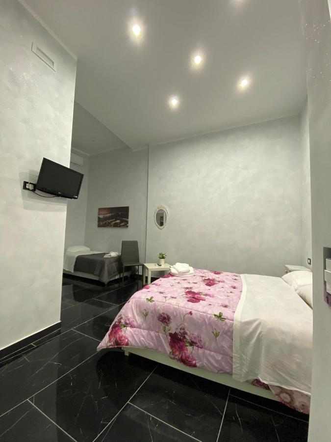 Savastano House Hotel Naples Luaran gambar