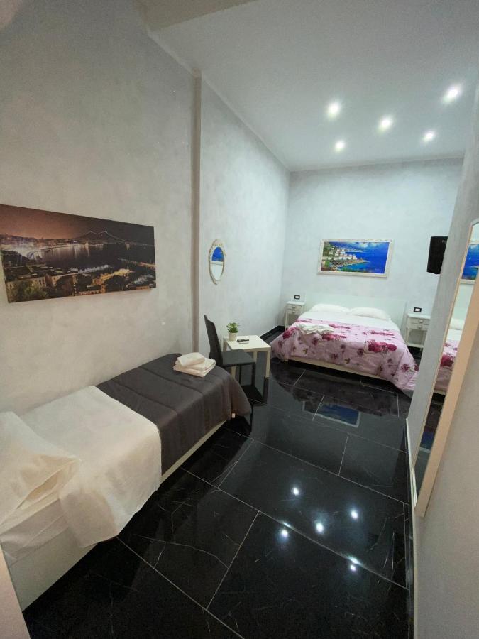 Savastano House Hotel Naples Luaran gambar