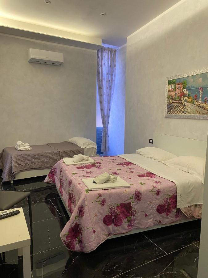 Savastano House Hotel Naples Luaran gambar