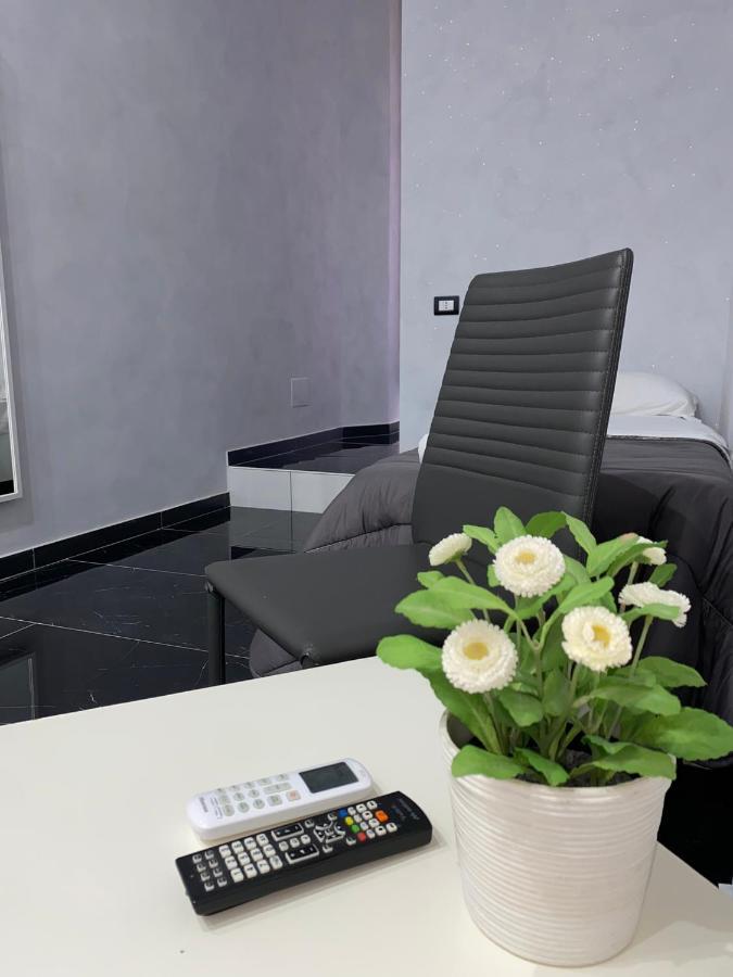 Savastano House Hotel Naples Luaran gambar